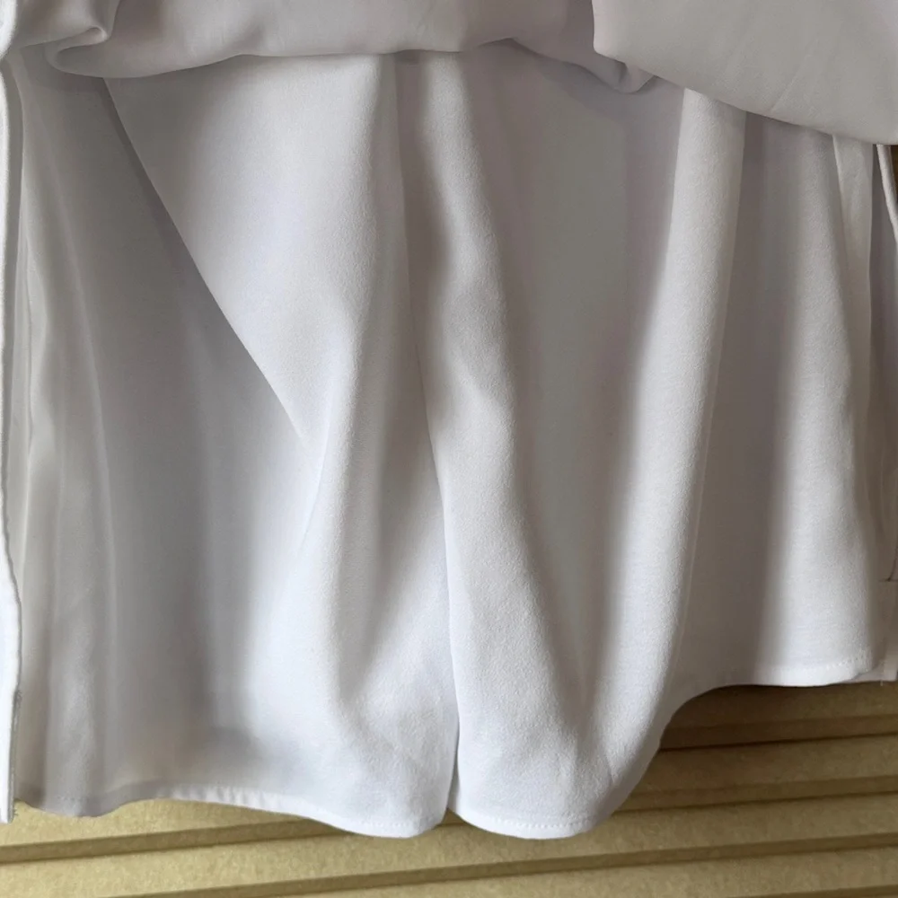 NWT Lily Pulitzer! White Sleeveless Romper with belt - Picture 5 of 5